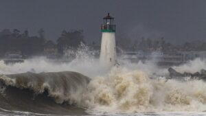 Storm wave